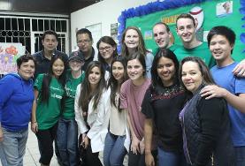 Projekte in Lateinamerika - Mexiko : Sozialarbeit Unsere Freiwilligengruppe im HIV/AIDS - Projekt nach einer Besprechung in unserem Projects Abroad Büro in Guadalajara.